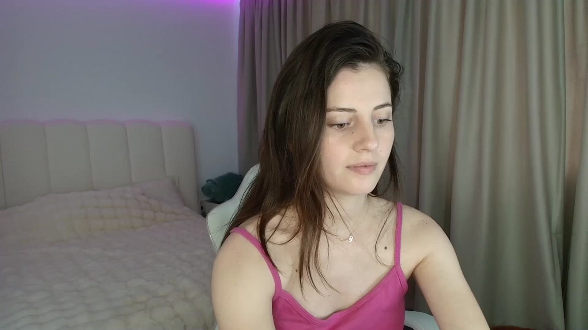 Gallery image thumbnail from AntoniaKitty's myfreecams stream on, 06/02/2025, 10:13 image 12 of 20