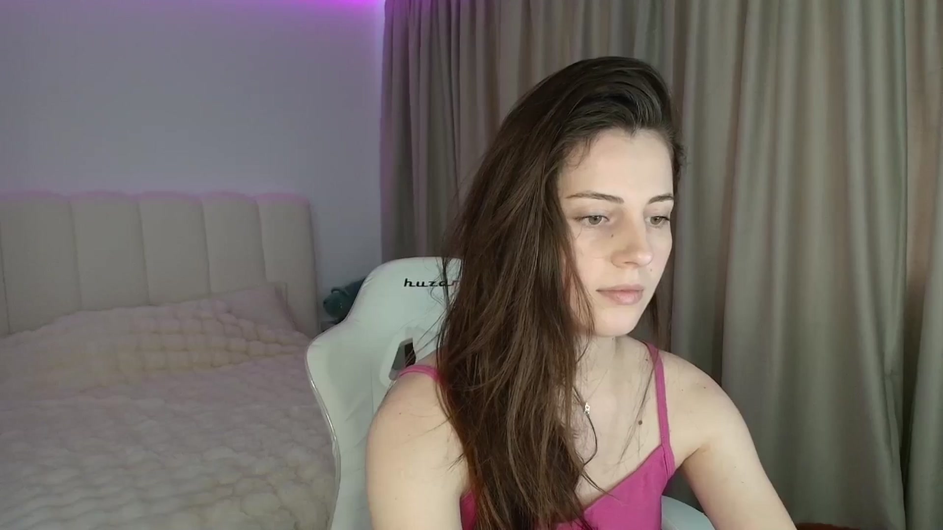 Gallery image thumbnail from AntoniaKitty's myfreecams stream on, 06/02/2025, 10:13 image 6 of 20
