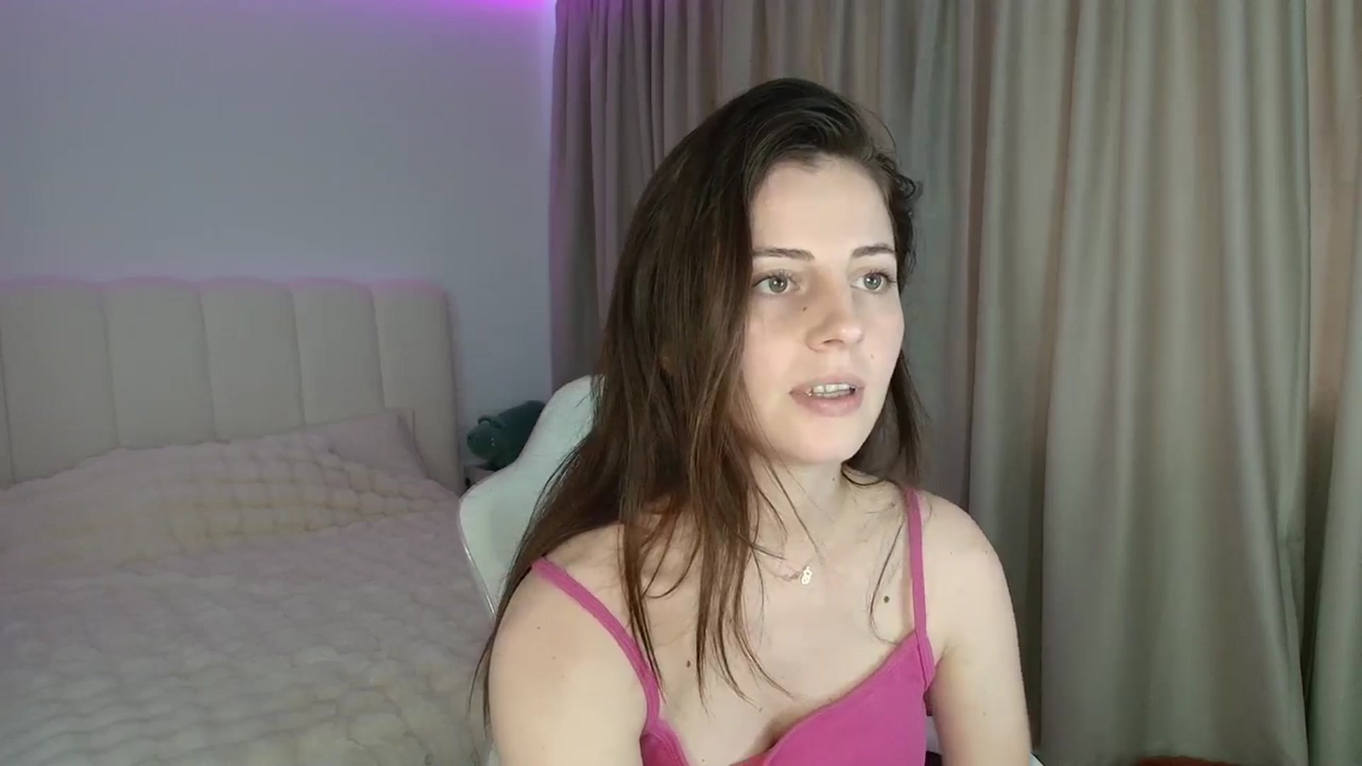Gallery image thumbnail from AntoniaKitty's myfreecams stream on, 06/02/2025, 10:13 image 13 of 20