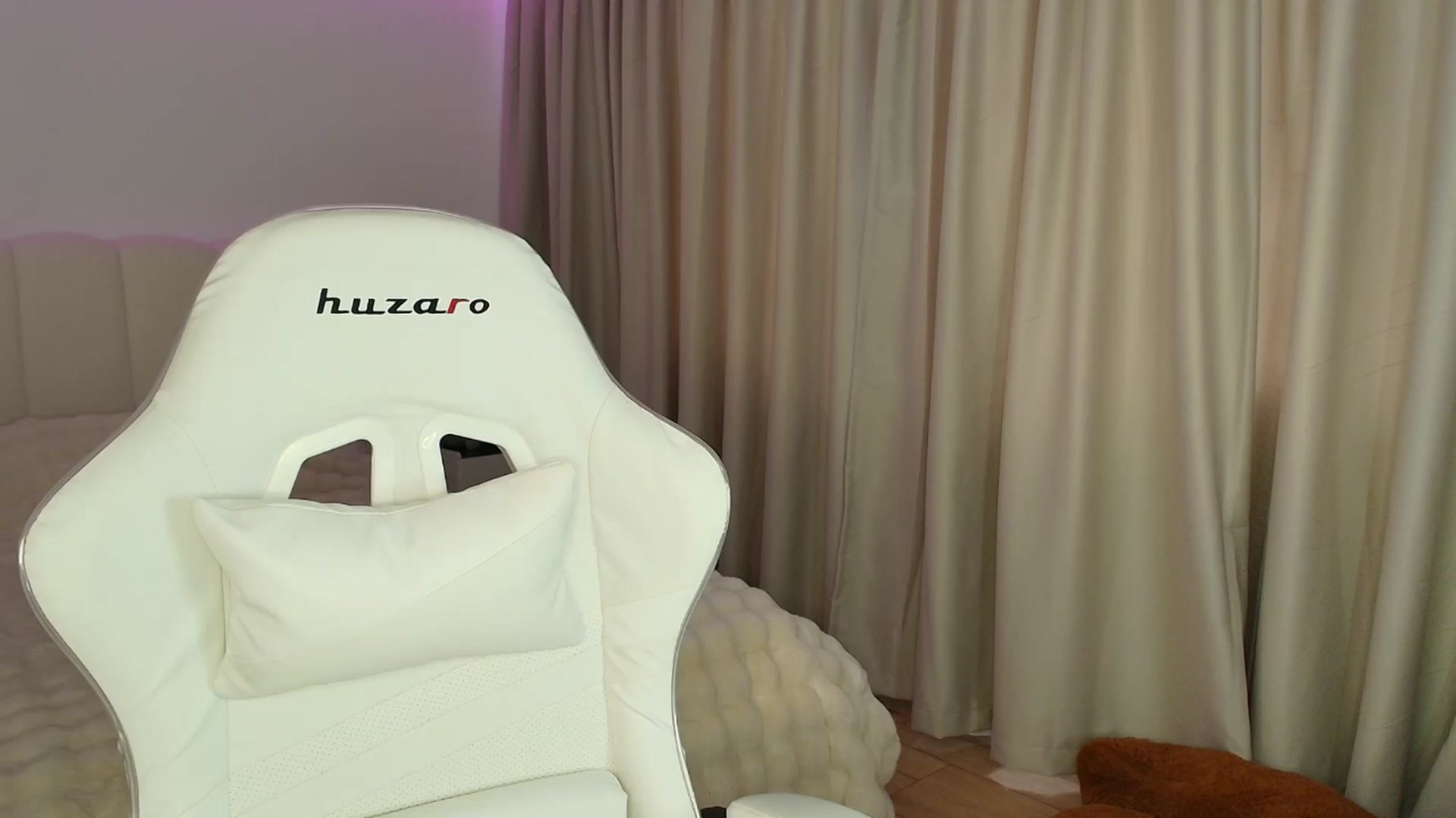 Gallery image thumbnail from AntoniaKitty's myfreecams stream on, 06/02/2025, 11:55 image 11 of 20