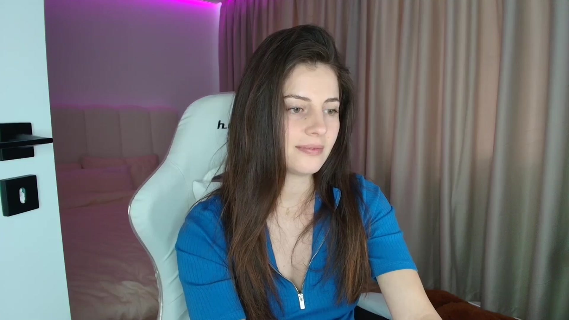 Gallery image thumbnail from AntoniaKitty's myfreecams stream on, 06/13/2025, 11:49 image 20 of 20