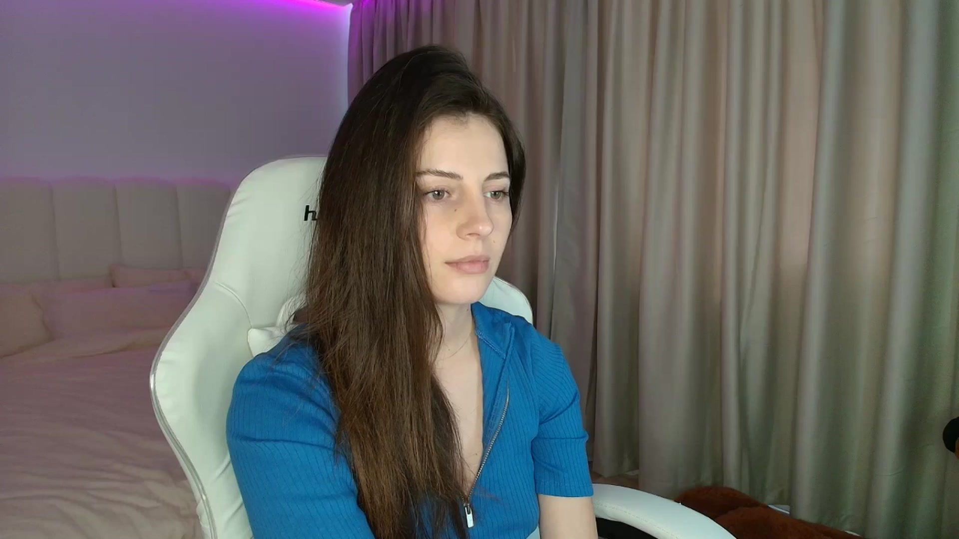 Gallery image thumbnail from AntoniaKitty's myfreecams stream on, 06/13/2025, 11:49 image 1 of 20