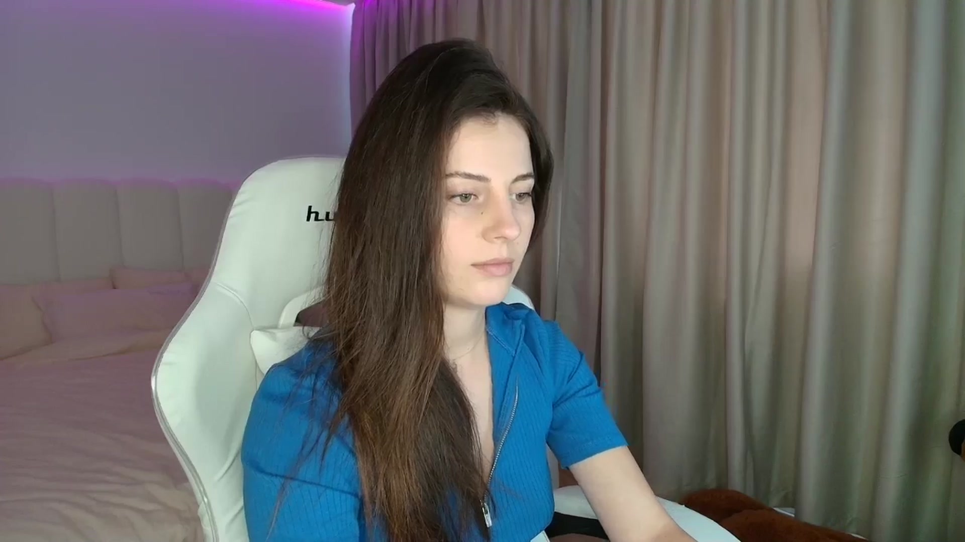 Gallery image thumbnail from AntoniaKitty's myfreecams stream on, 06/13/2025, 11:49 image 2 of 20