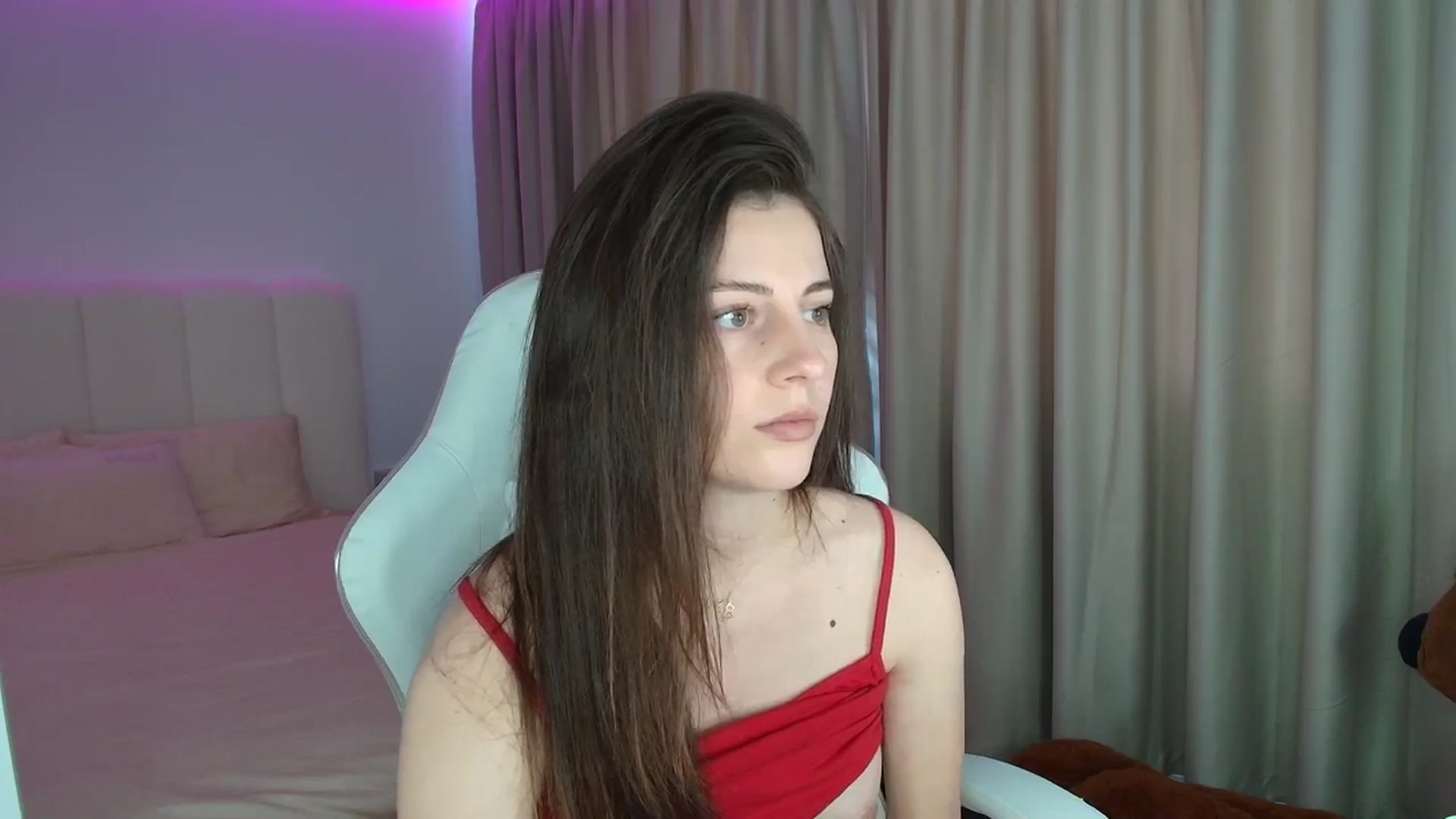Gallery image thumbnail from AntoniaKitty's myfreecams stream on, 06/15/2025, 10:01 image 19 of 20