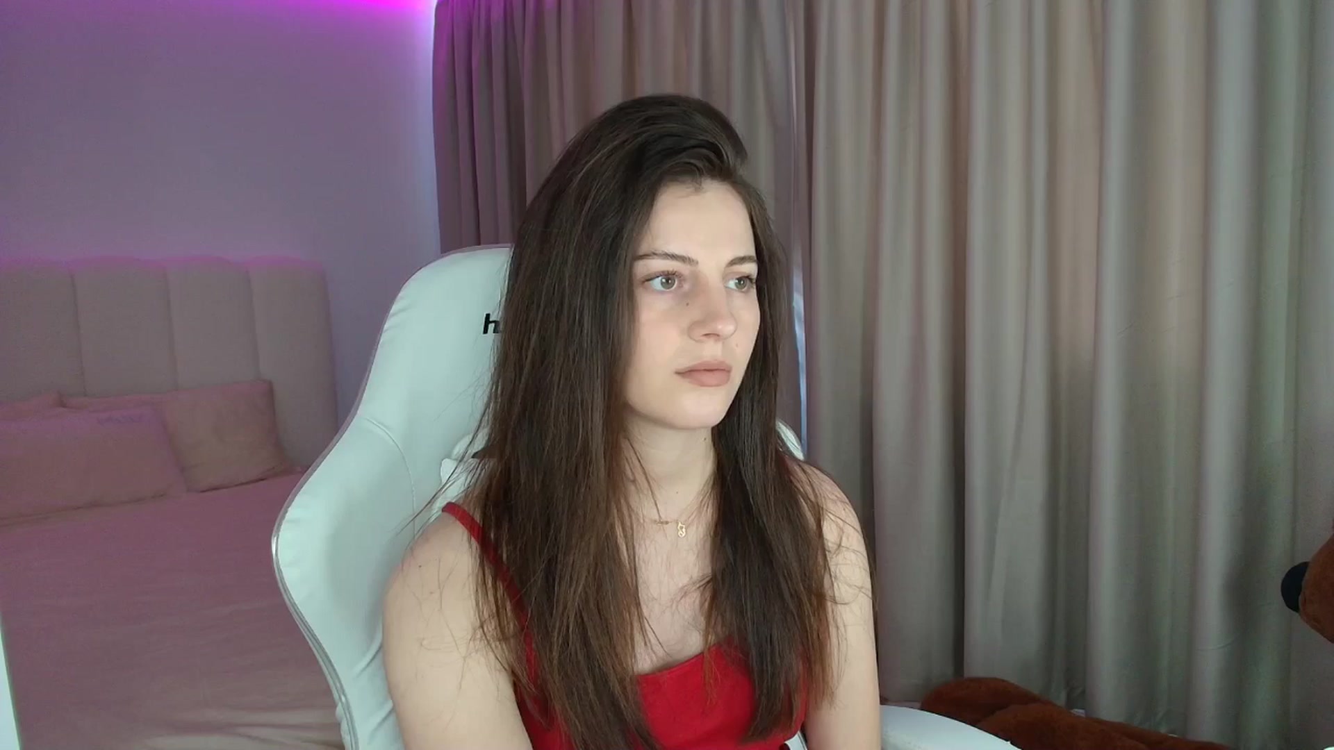 Gallery image thumbnail from AntoniaKitty's myfreecams stream on, 06/15/2025, 10:01 image 15 of 20