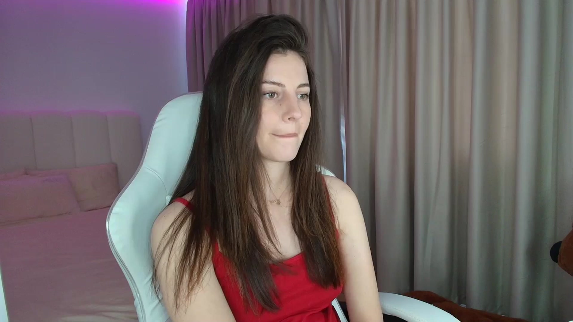 Gallery image thumbnail from AntoniaKitty's myfreecams stream on, 06/15/2025, 10:01 image 4 of 20
