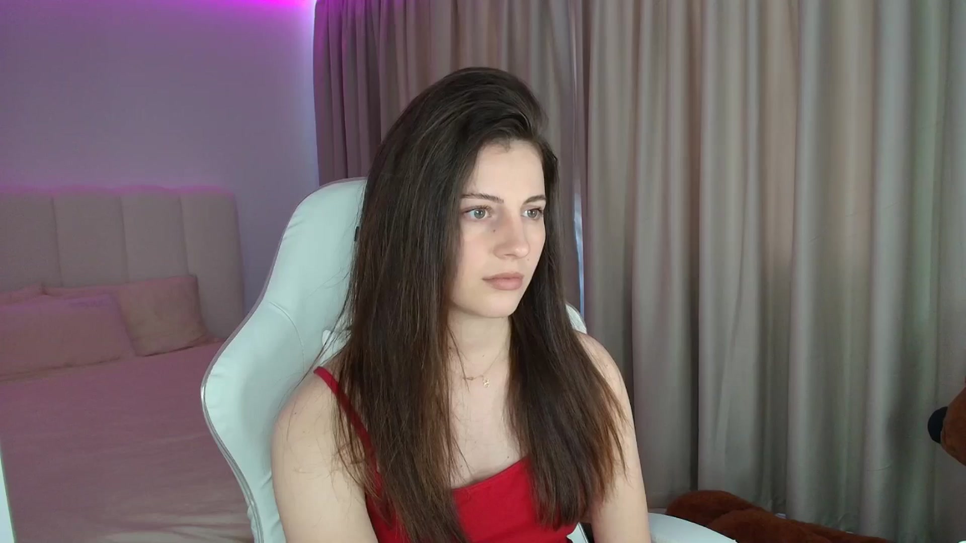 Gallery image thumbnail from AntoniaKitty's myfreecams stream on, 06/15/2025, 10:01 image 17 of 20