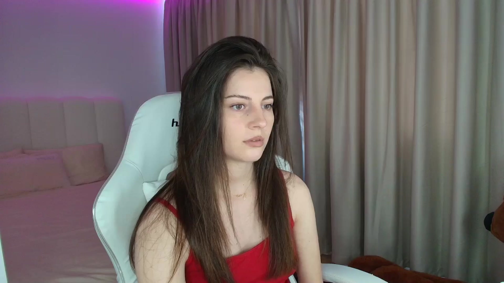 Gallery image thumbnail from AntoniaKitty's myfreecams stream on, 06/15/2025, 10:01 image 7 of 20
