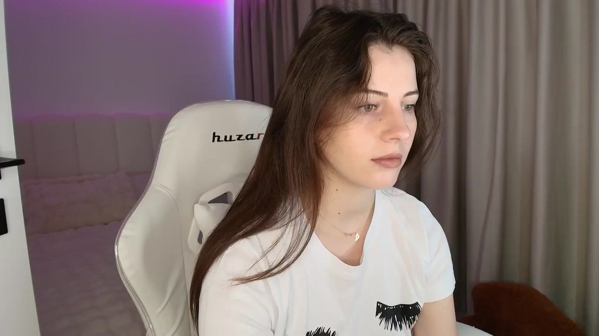 Gallery image thumbnail from AntoniaKitty's myfreecams stream on, 07/02/2025, 11:36 image 3 of 20