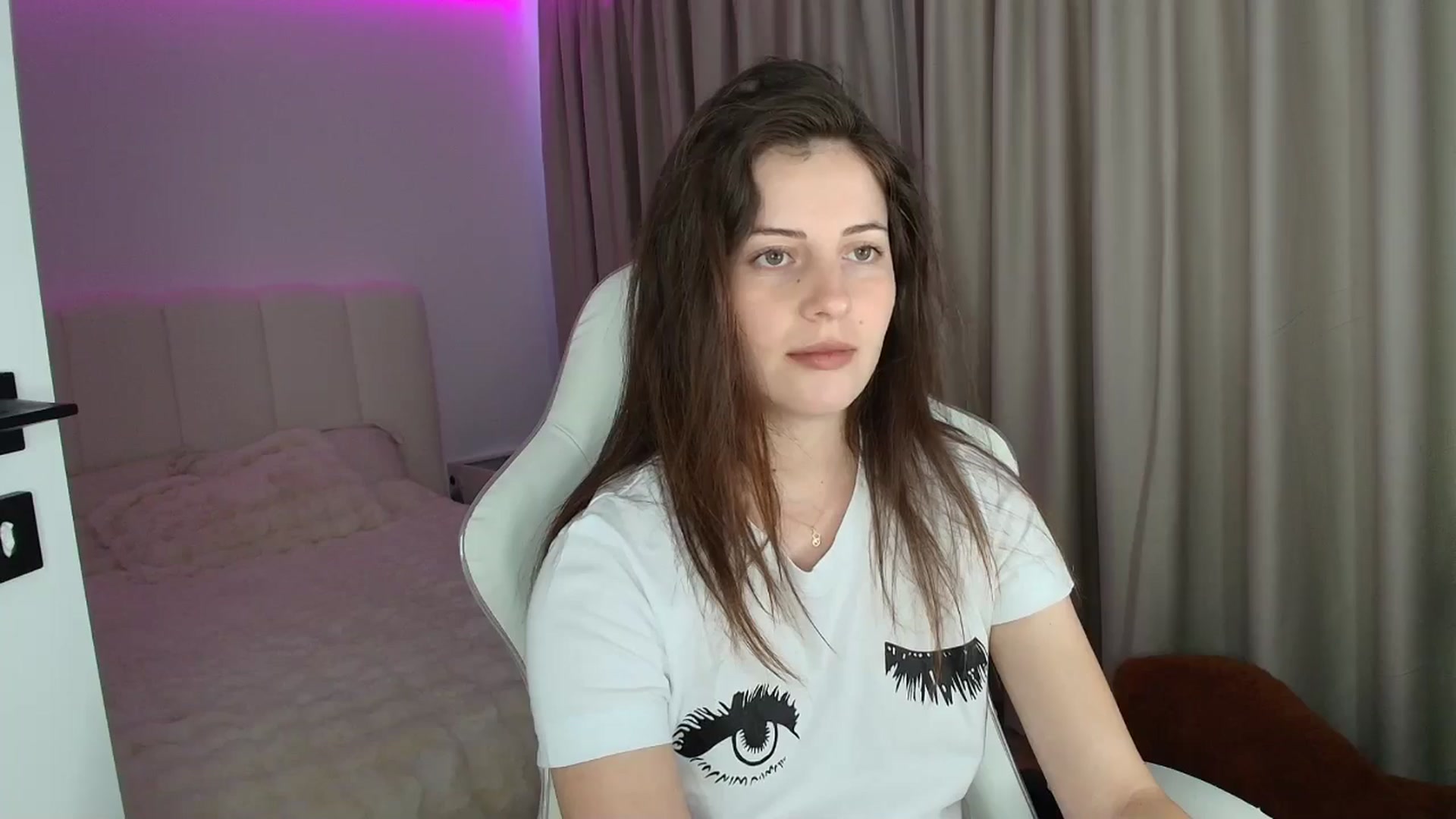 Gallery image thumbnail from AntoniaKitty's myfreecams stream on, 07/02/2025, 17:15 image 11 of 20