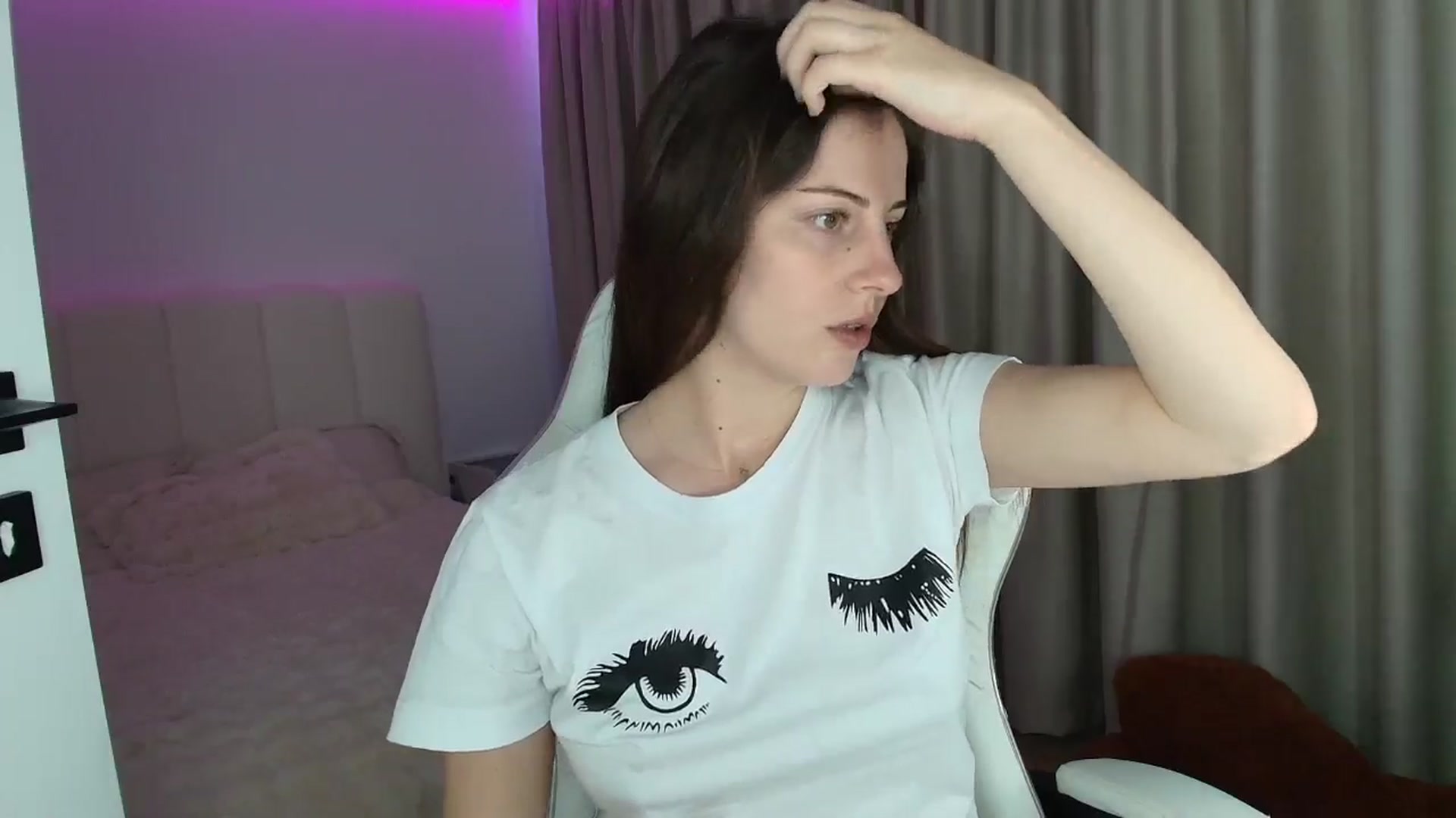 Gallery image thumbnail from AntoniaKitty's myfreecams stream on, 07/02/2025, 17:15 image 18 of 20