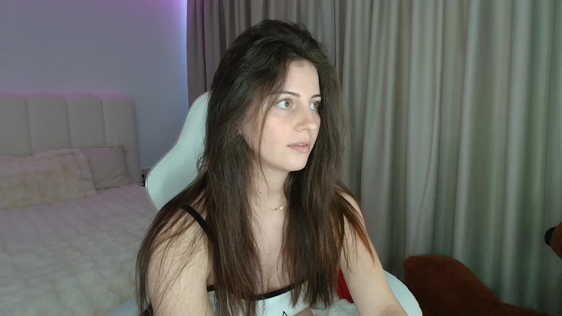 Gallery image thumbnail from AntoniaKitty's myfreecams stream on, 07/03/2025, 10:47 image 20 of 20