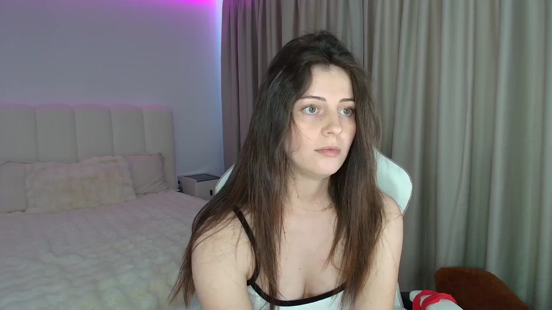 Gallery image thumbnail from AntoniaKitty's myfreecams stream on, 07/03/2025, 10:47 image 13 of 20