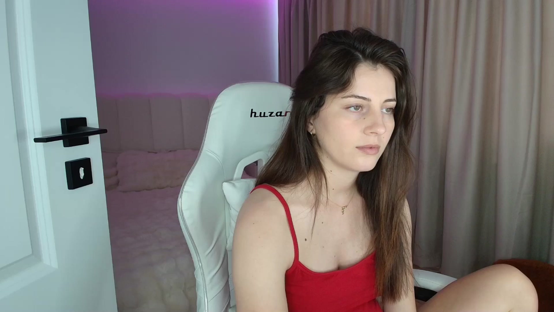 Gallery image thumbnail from AntoniaKitty's myfreecams stream on, 07/06/2025, 12:05 image 15 of 20