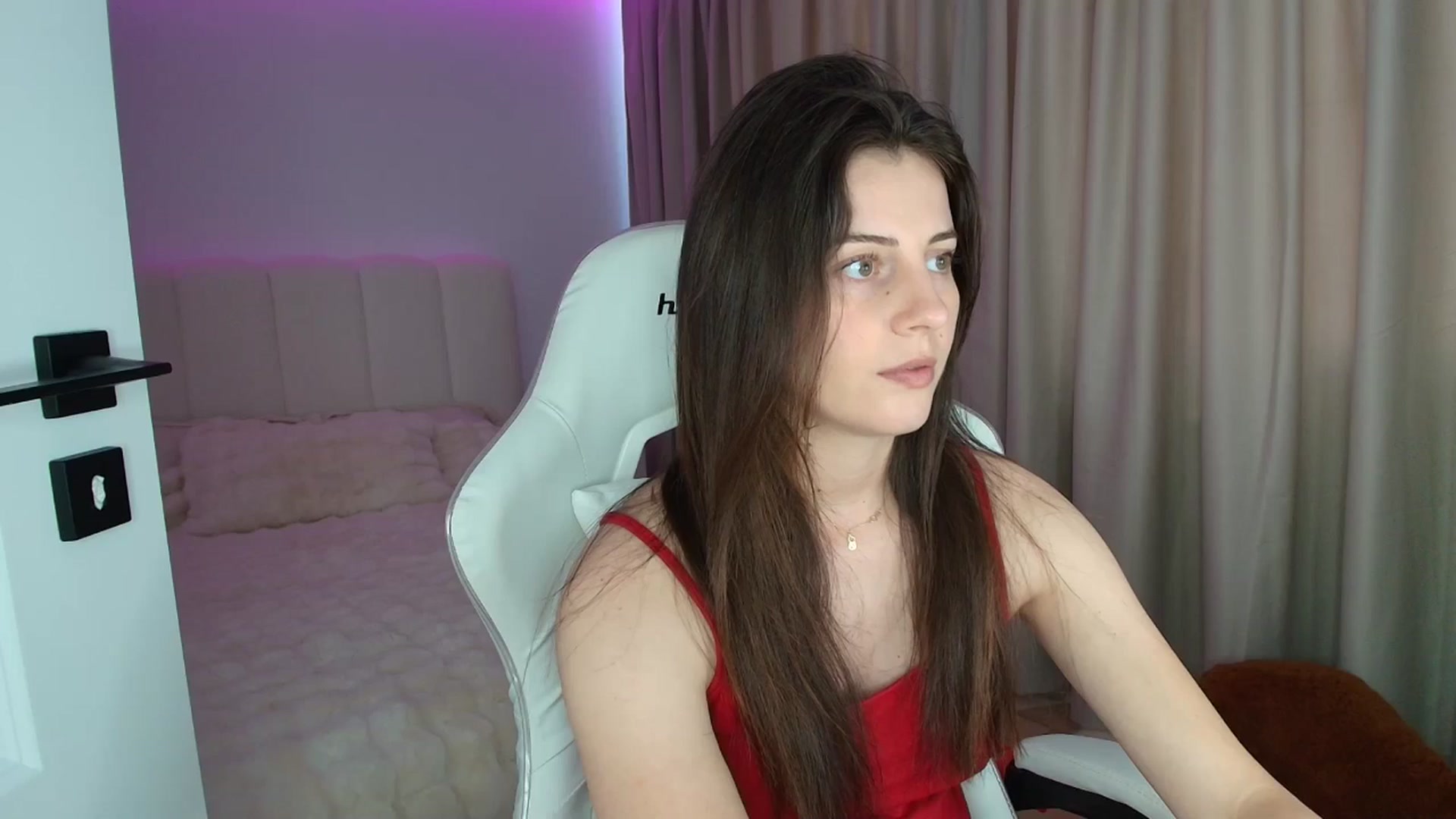 Gallery image thumbnail from AntoniaKitty's myfreecams stream on, 07/06/2025, 12:05 image 10 of 20