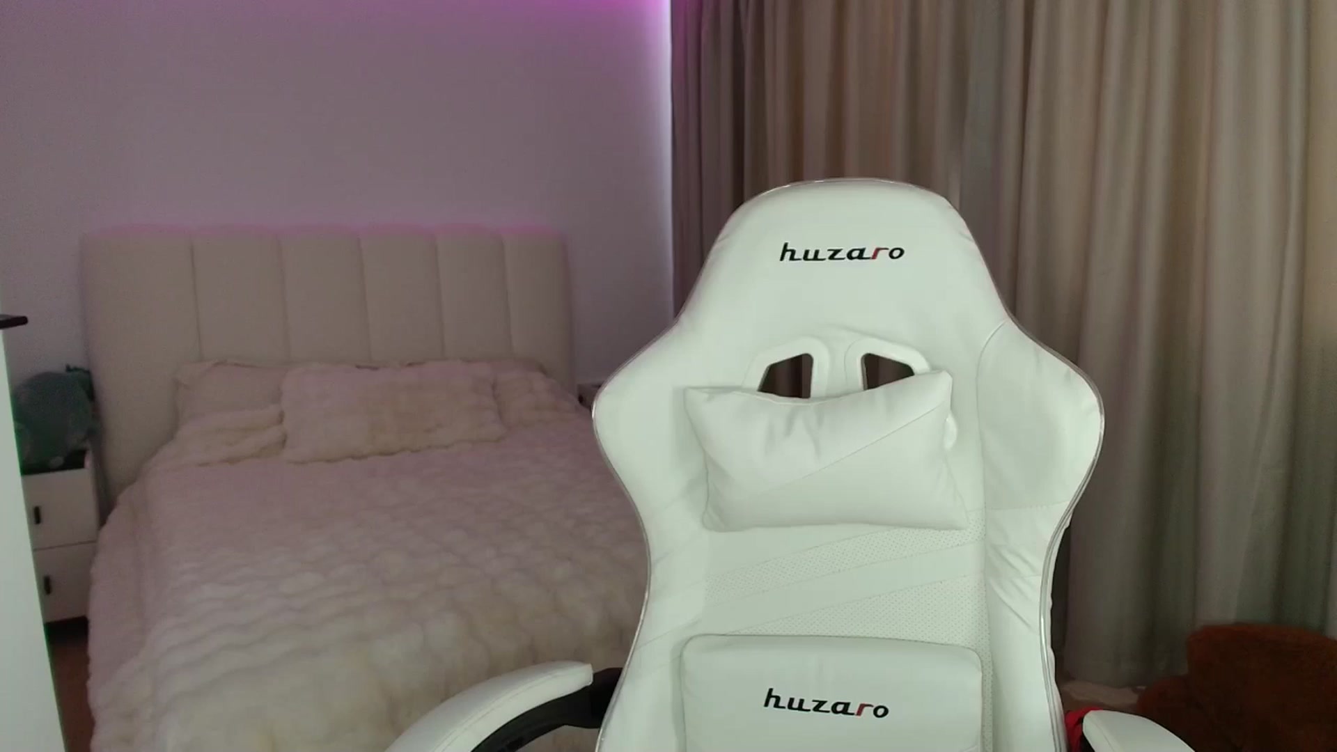 Gallery image thumbnail from AntoniaKitty's myfreecams stream on, 07/06/2025, 12:29 image 16 of 20