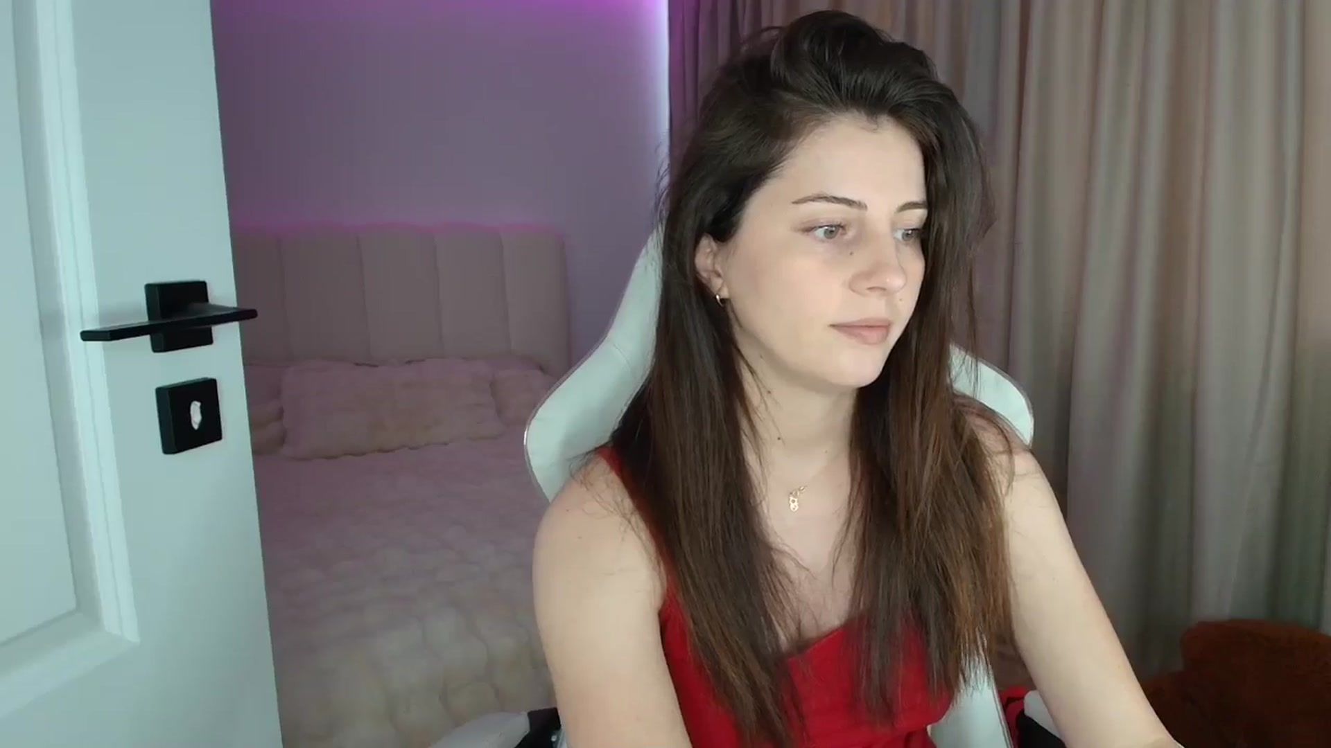 Gallery image thumbnail from AntoniaKitty's myfreecams stream on, 07/06/2025, 12:29 image 13 of 20