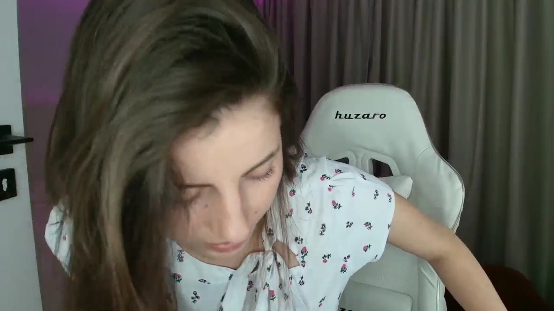 Gallery image thumbnail from AntoniaKitty's myfreecams stream on, 07/06/2025, 18:41 image 11 of 20