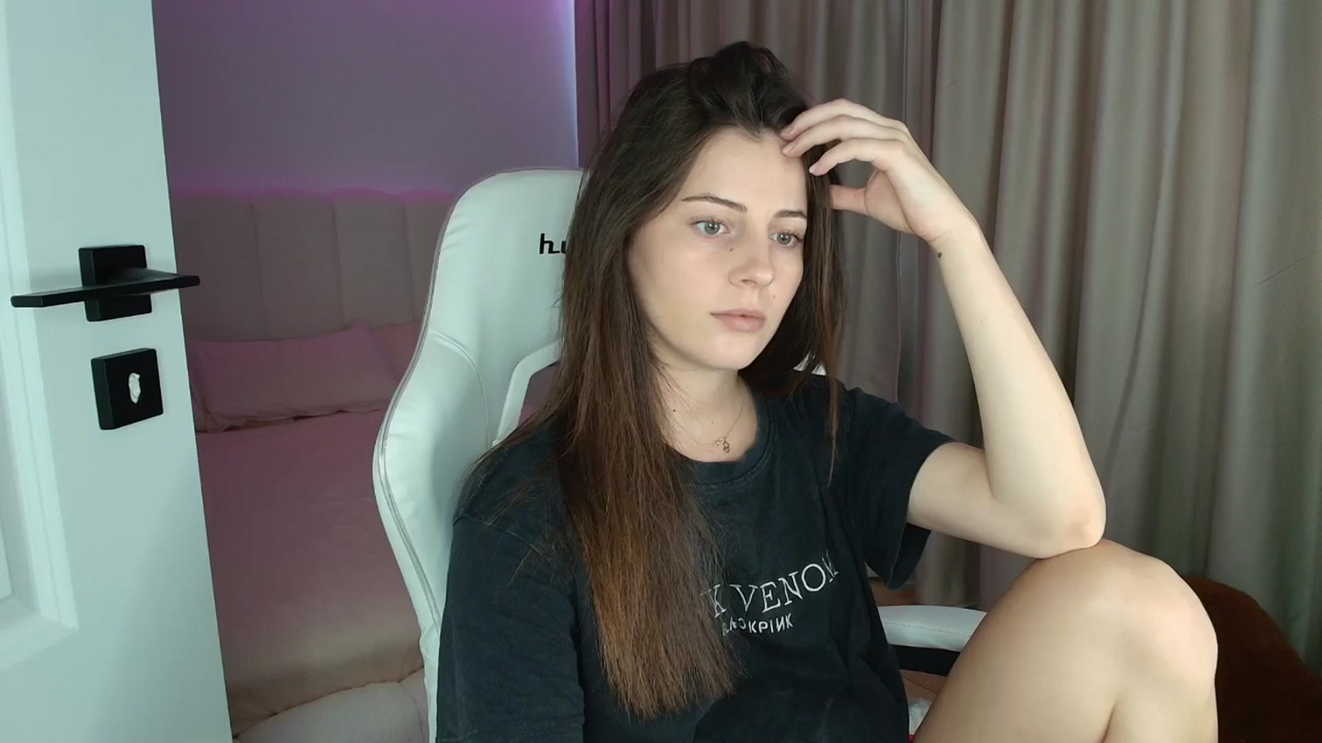 Gallery image thumbnail from AntoniaKitty's myfreecams stream on, 07/08/2025, 10:35 image 20 of 20