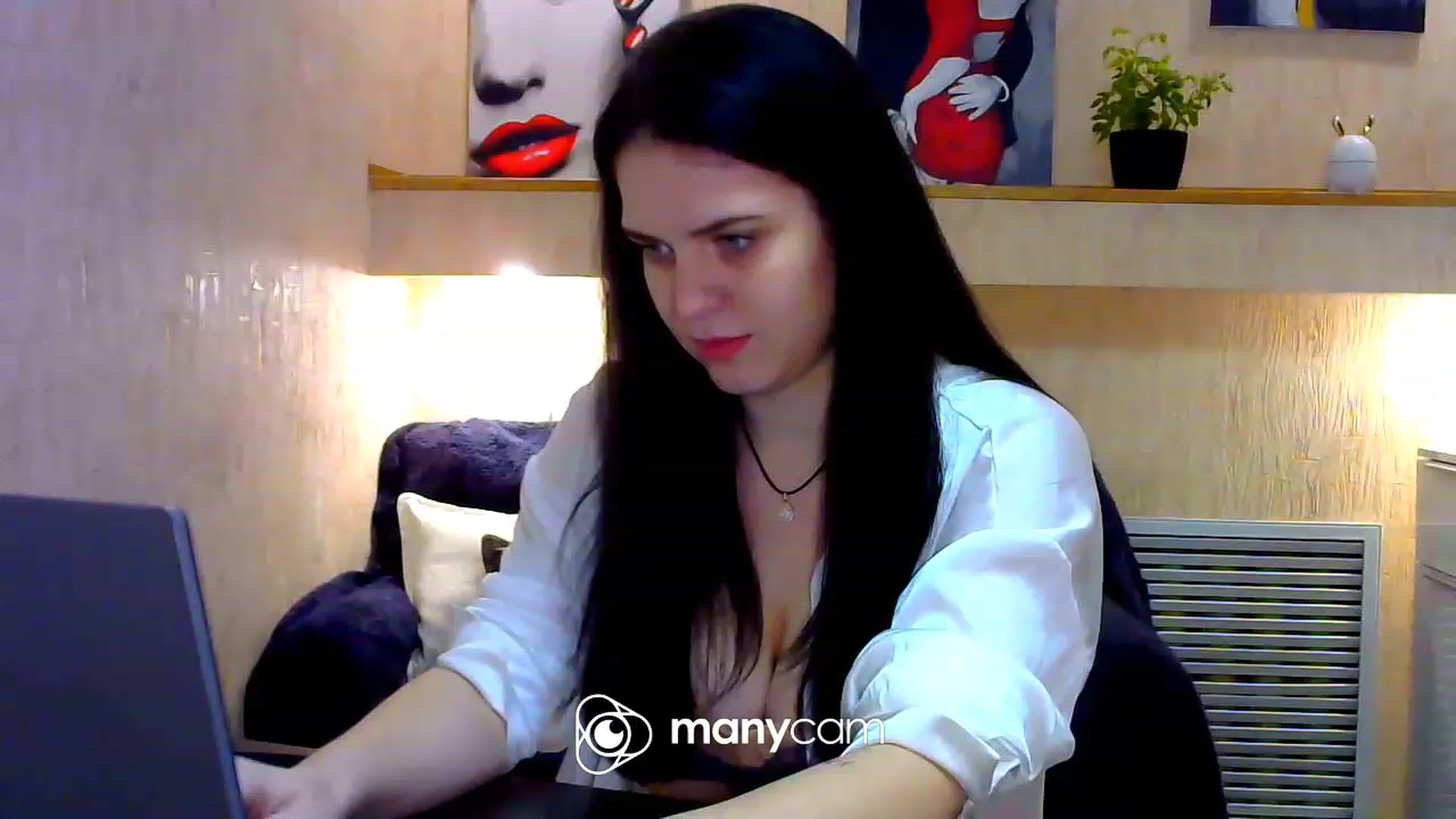 Gallery image thumbnail from Antonia_W__'s myfreecams stream on, 04/15/2023, 18:25 image 16 of 20