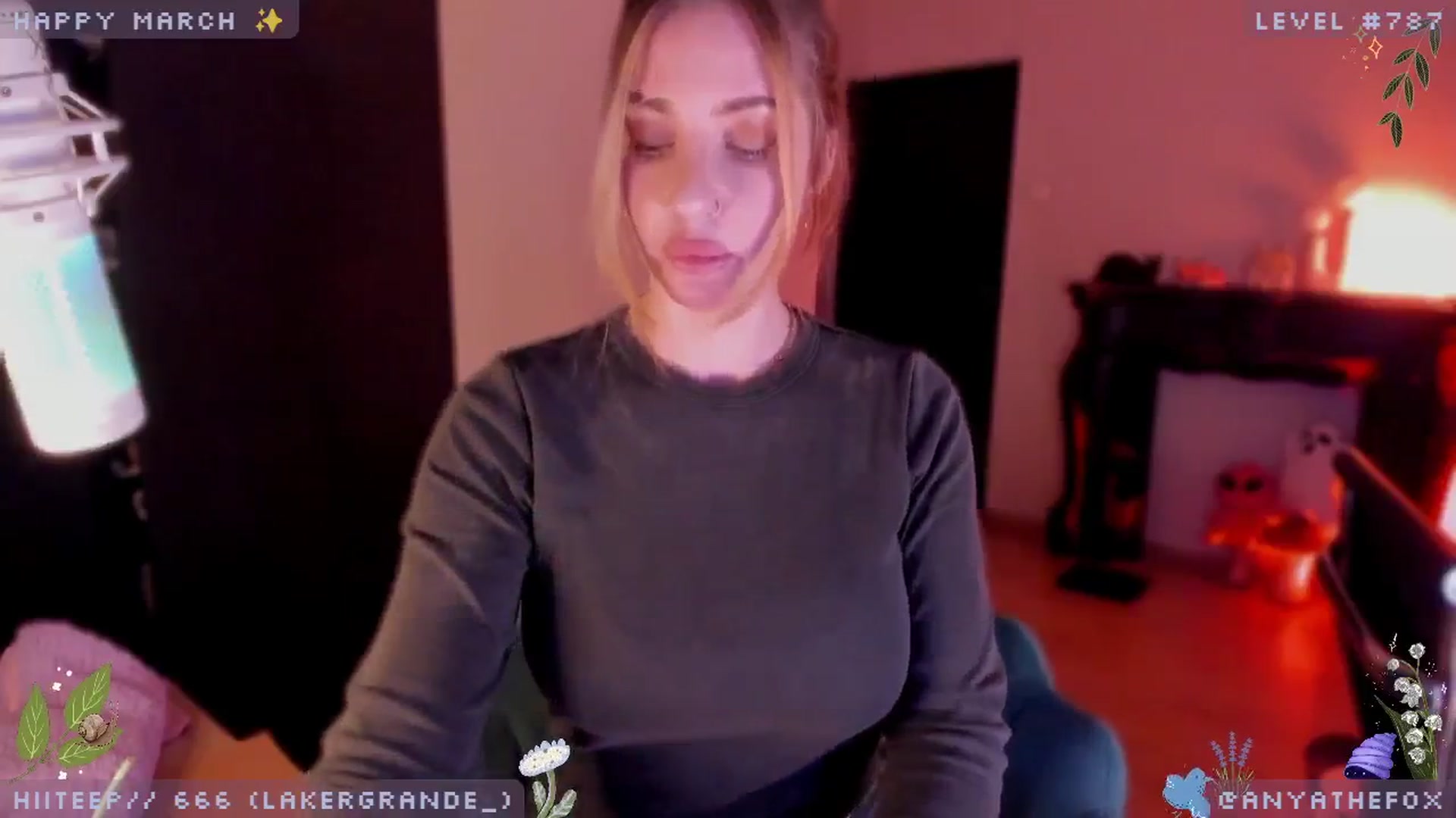 Gallery image thumbnail from AnyaFox's myfreecams stream on, 03/21/2024, 07:55 image 13 of 20