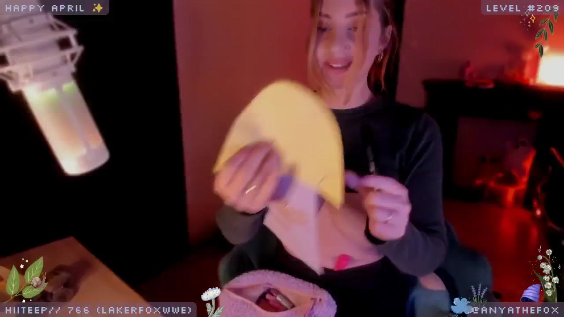 Gallery image thumbnail from AnyaFox's myfreecams stream on, 04/27/2024, 08:10 image 3 of 20