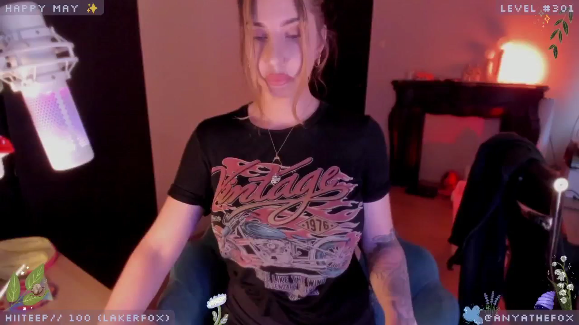 Gallery image thumbnail from AnyaFox's myfreecams stream on, 05/17/2024, 08:19 image 4 of 20