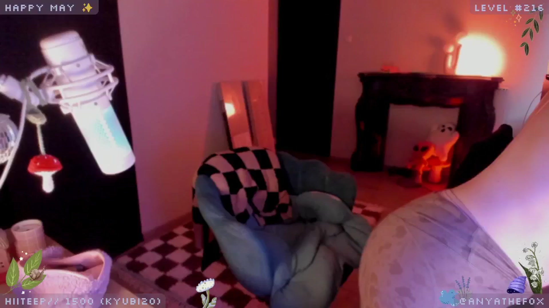 Gallery image thumbnail from AnyaFox's myfreecams stream on, 05/19/2024, 10:07 image 7 of 20