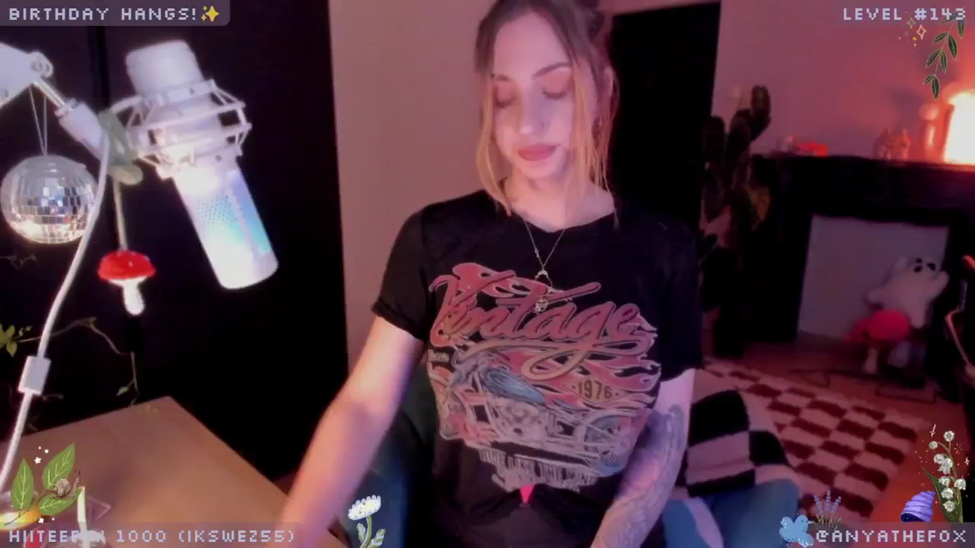 Gallery image thumbnail from AnyaFox's myfreecams stream on, 06/09/2024, 08:39 image 17 of 20