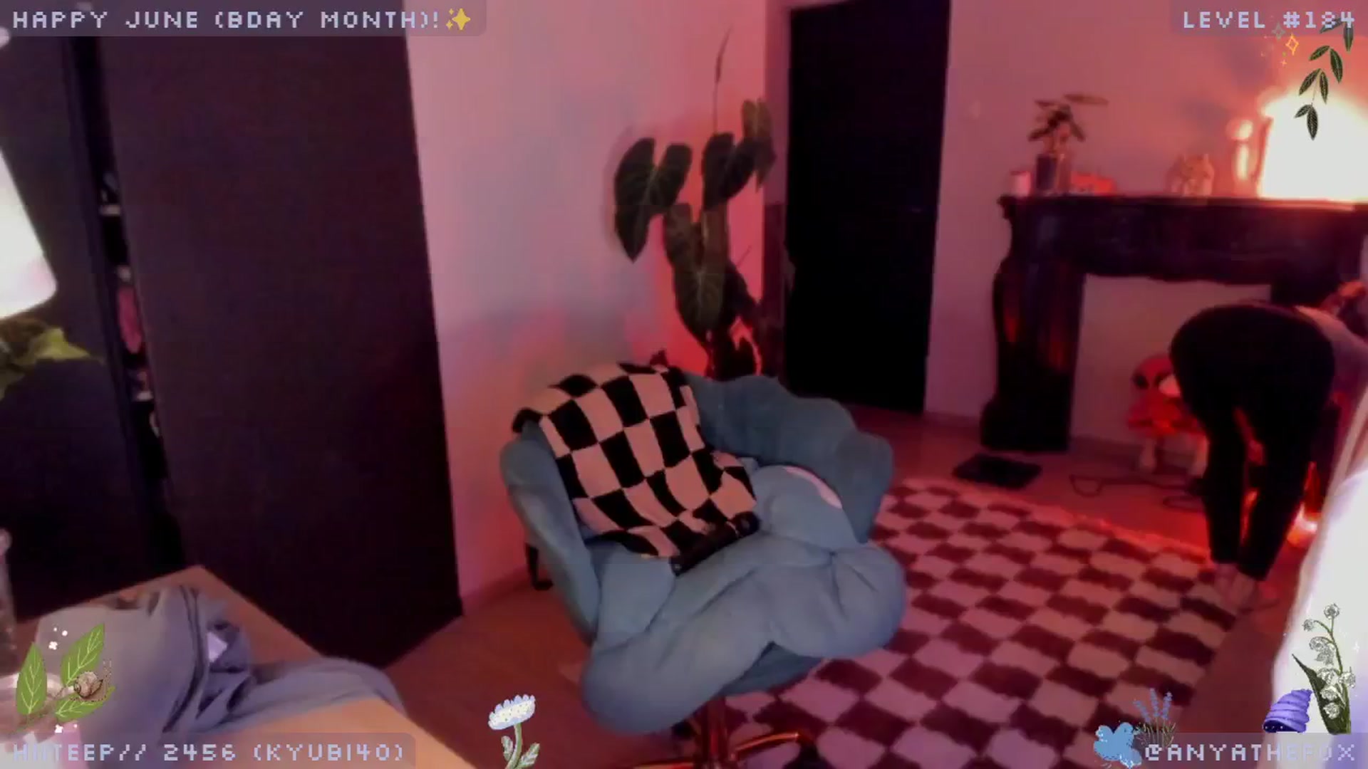 Gallery image thumbnail from AnyaFox's myfreecams stream on, 06/20/2024, 08:35 image 15 of 20