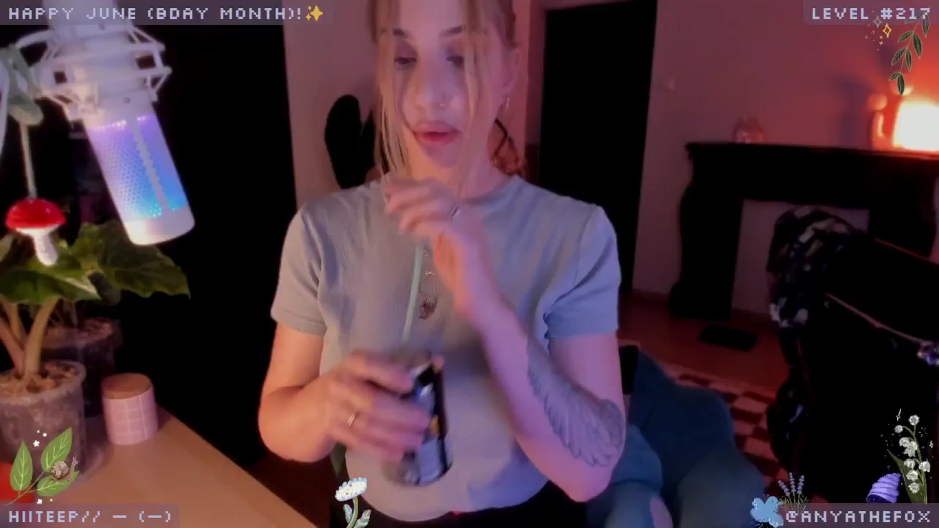 Gallery image thumbnail from AnyaFox's myfreecams stream on, 06/29/2024, 07:59 image 1 of 20