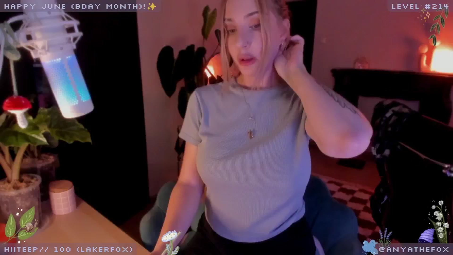 Gallery image thumbnail from AnyaFox's myfreecams stream on, 06/29/2024, 07:59 image 18 of 20