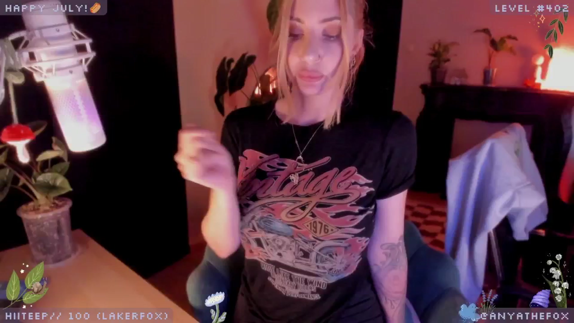 Gallery image thumbnail from AnyaFox's myfreecams stream on, 07/03/2024, 07:40 image 18 of 20