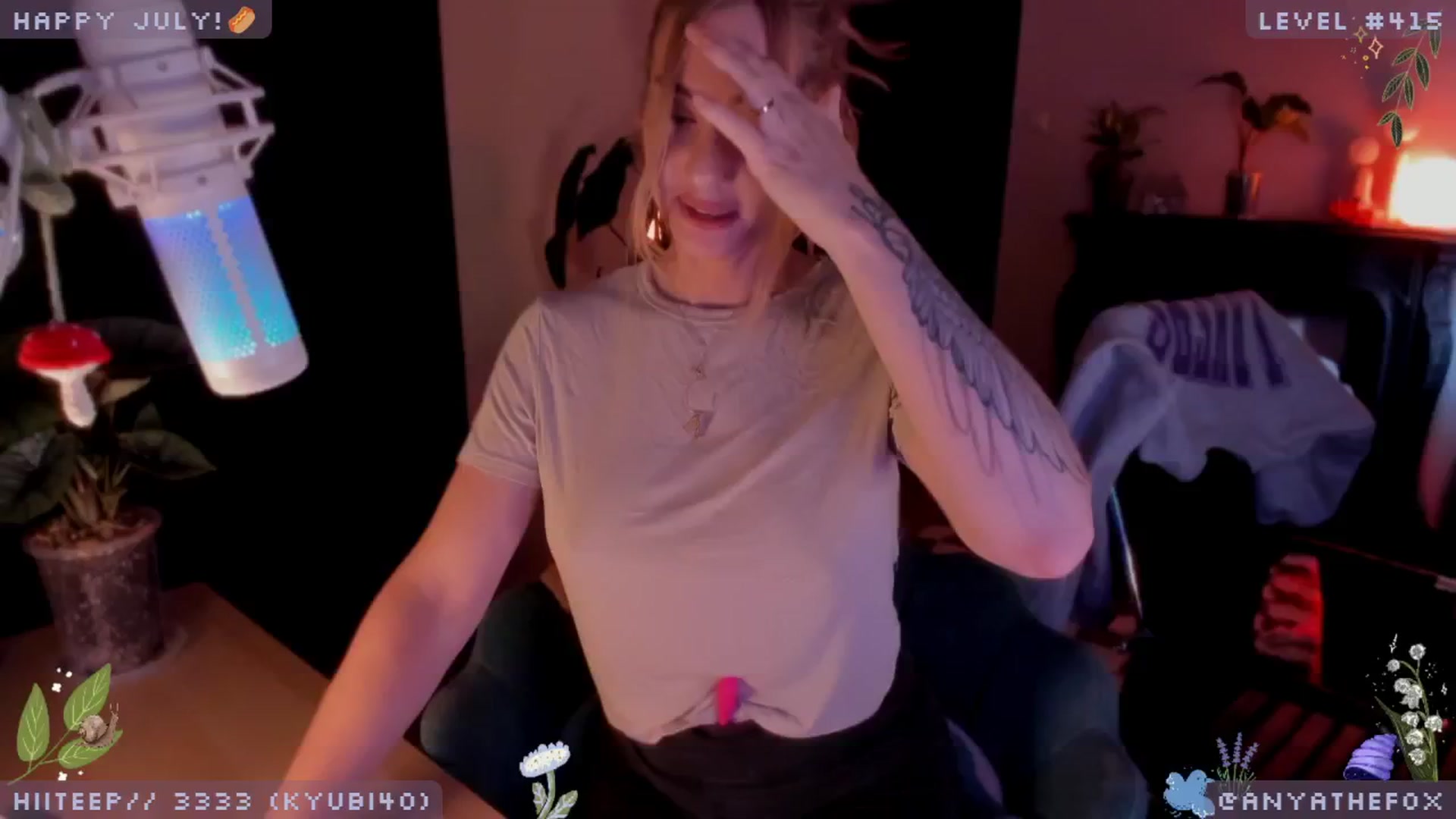Gallery image thumbnail from AnyaFox's myfreecams stream on, 07/04/2024, 08:08 image 6 of 20