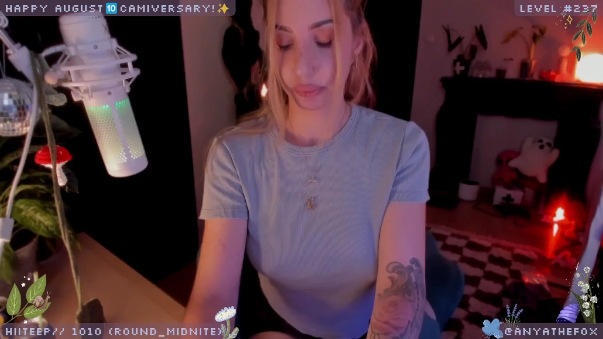 Gallery image thumbnail from AnyaFox's myfreecams stream on, 08/08/2024, 07:48 image 11 of 20
