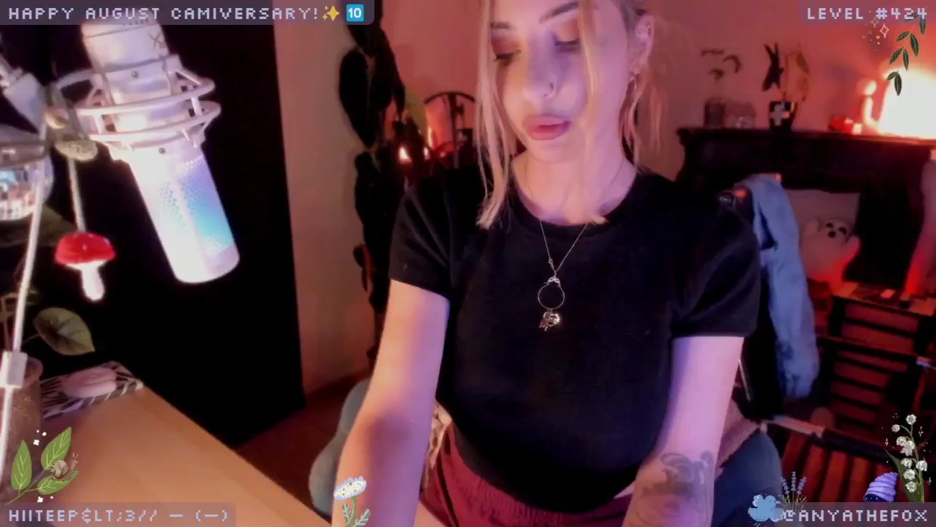 Gallery image thumbnail from AnyaFox's myfreecams stream on, 08/19/2024, 05:43 image 2 of 20