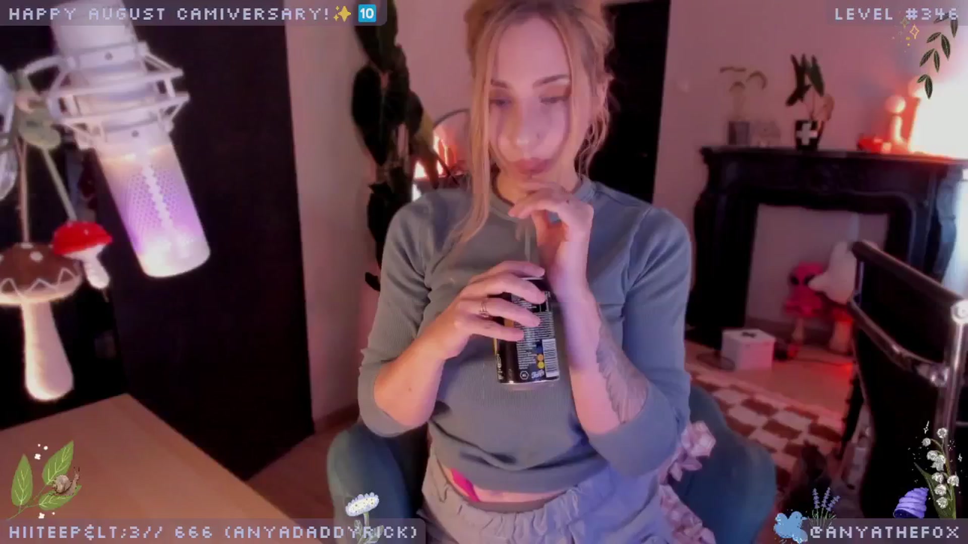 Gallery image thumbnail from AnyaFox's myfreecams stream on, 08/25/2024, 08:16 image 7 of 20