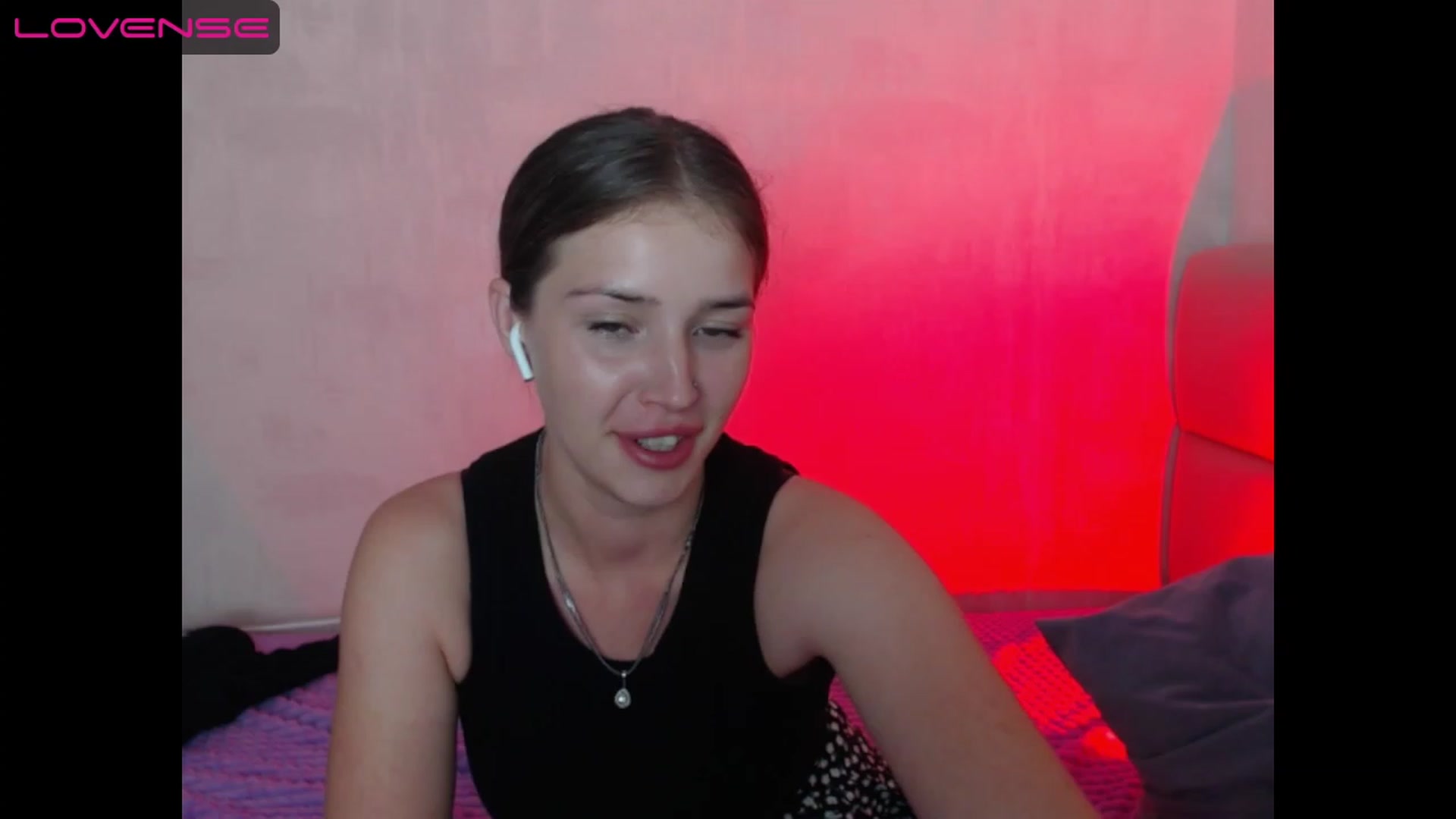 Gallery image thumbnail from AnyaGrey9's myfreecams stream on, 07/21/2023, 24:25 image 5 of 20