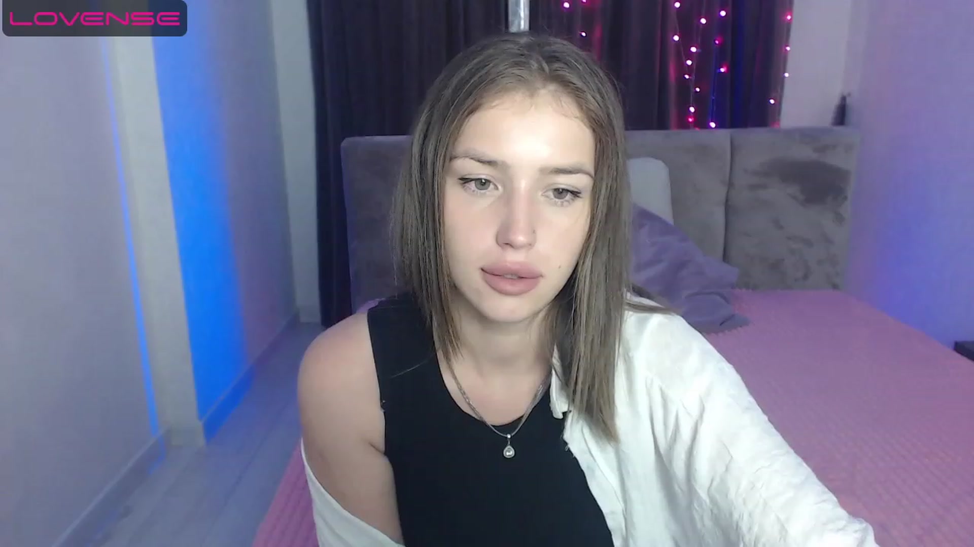 Gallery image thumbnail from AnyaGrey9's myfreecams stream on, 07/25/2023, 16:23 image 3 of 20
