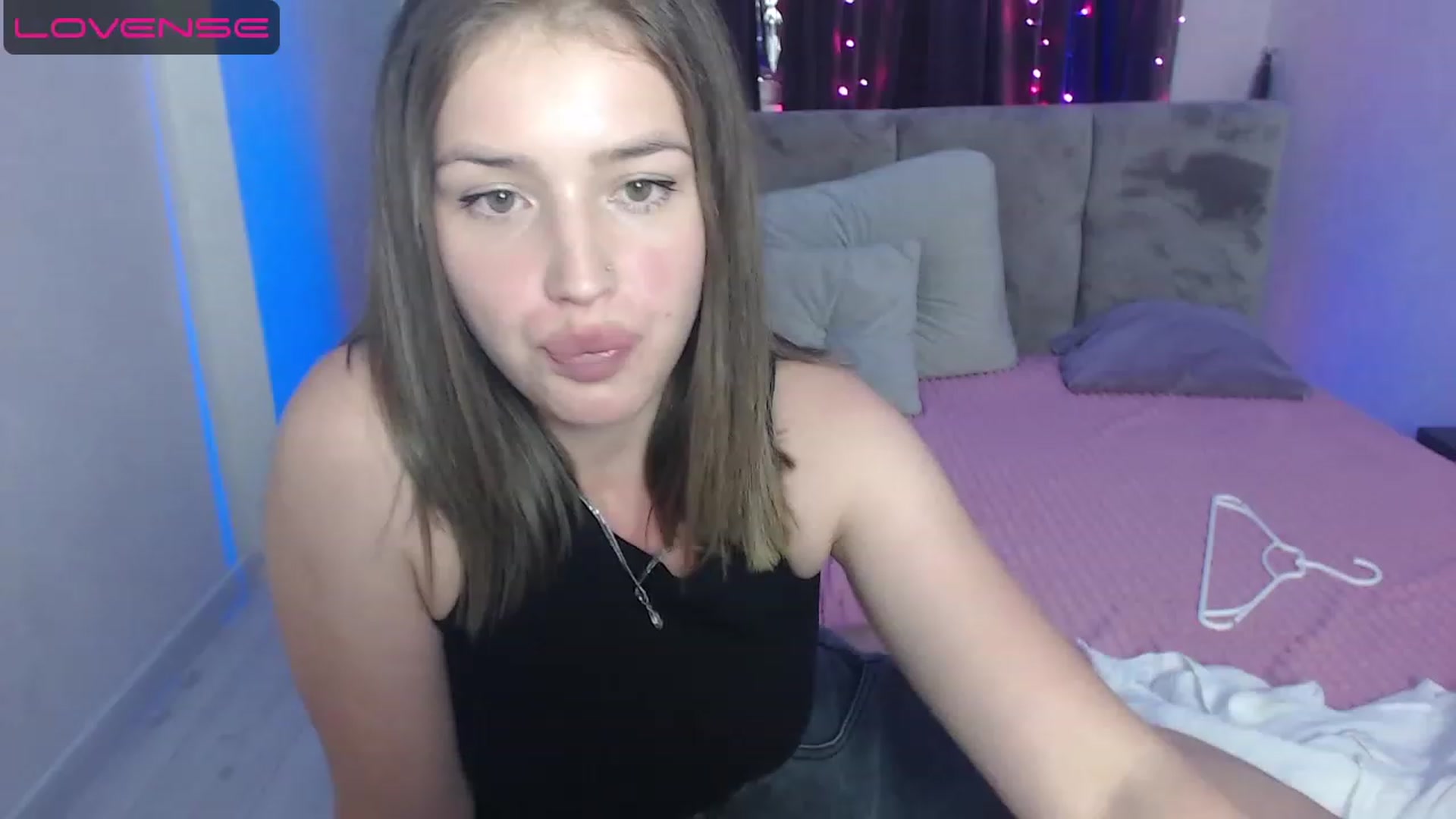 Gallery image thumbnail from AnyaGrey9's myfreecams stream on, 07/25/2023, 18:54 image 17 of 20