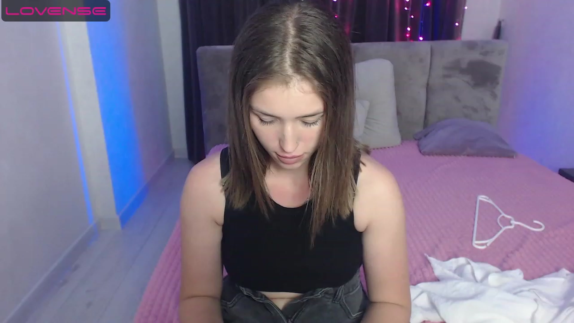 Gallery image thumbnail from AnyaGrey9's myfreecams stream on, 07/25/2023, 18:54 image 2 of 20