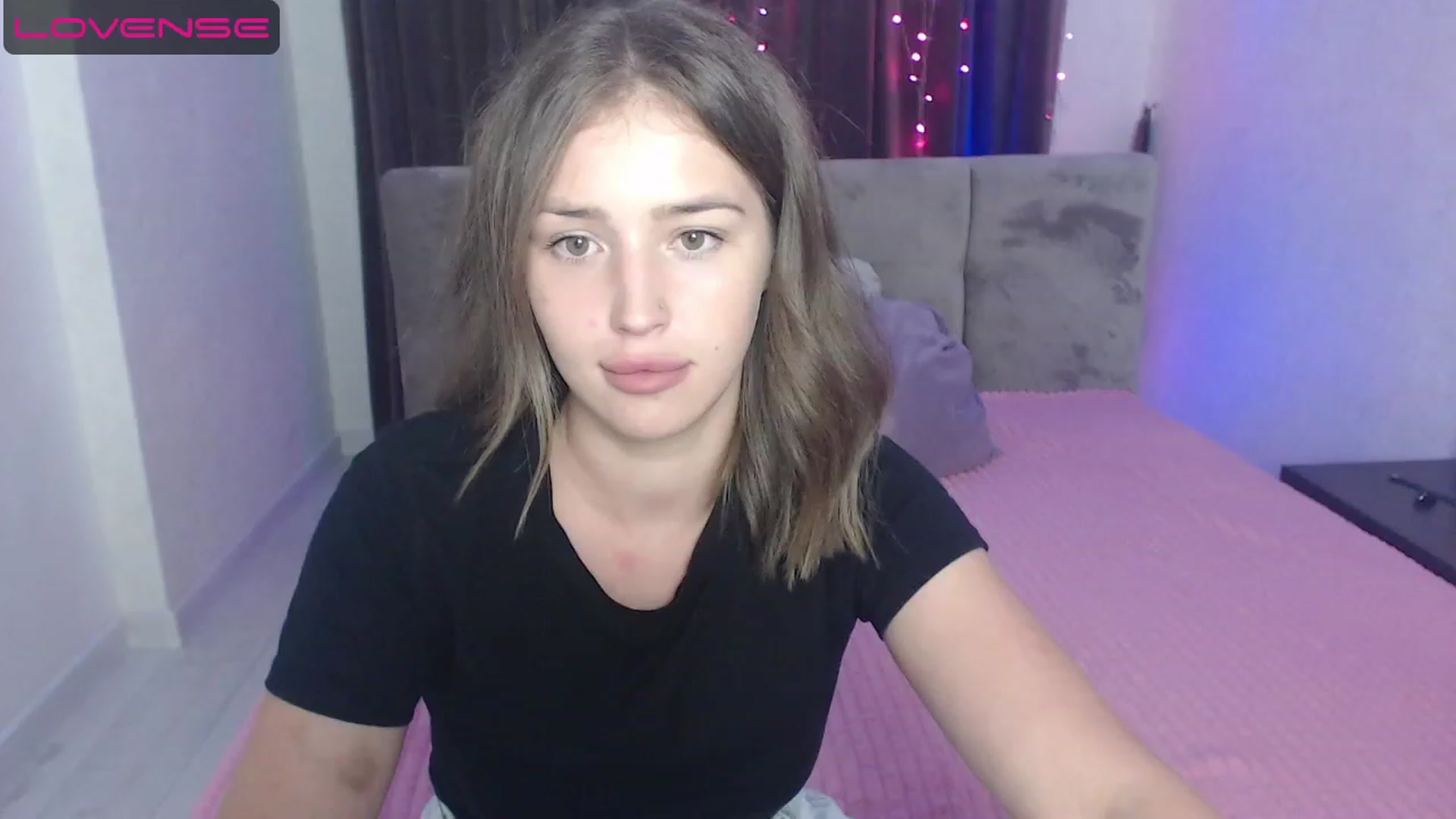 Gallery image thumbnail from AnyaGrey9's myfreecams stream on, 08/04/2023, 16:27 image 11 of 20