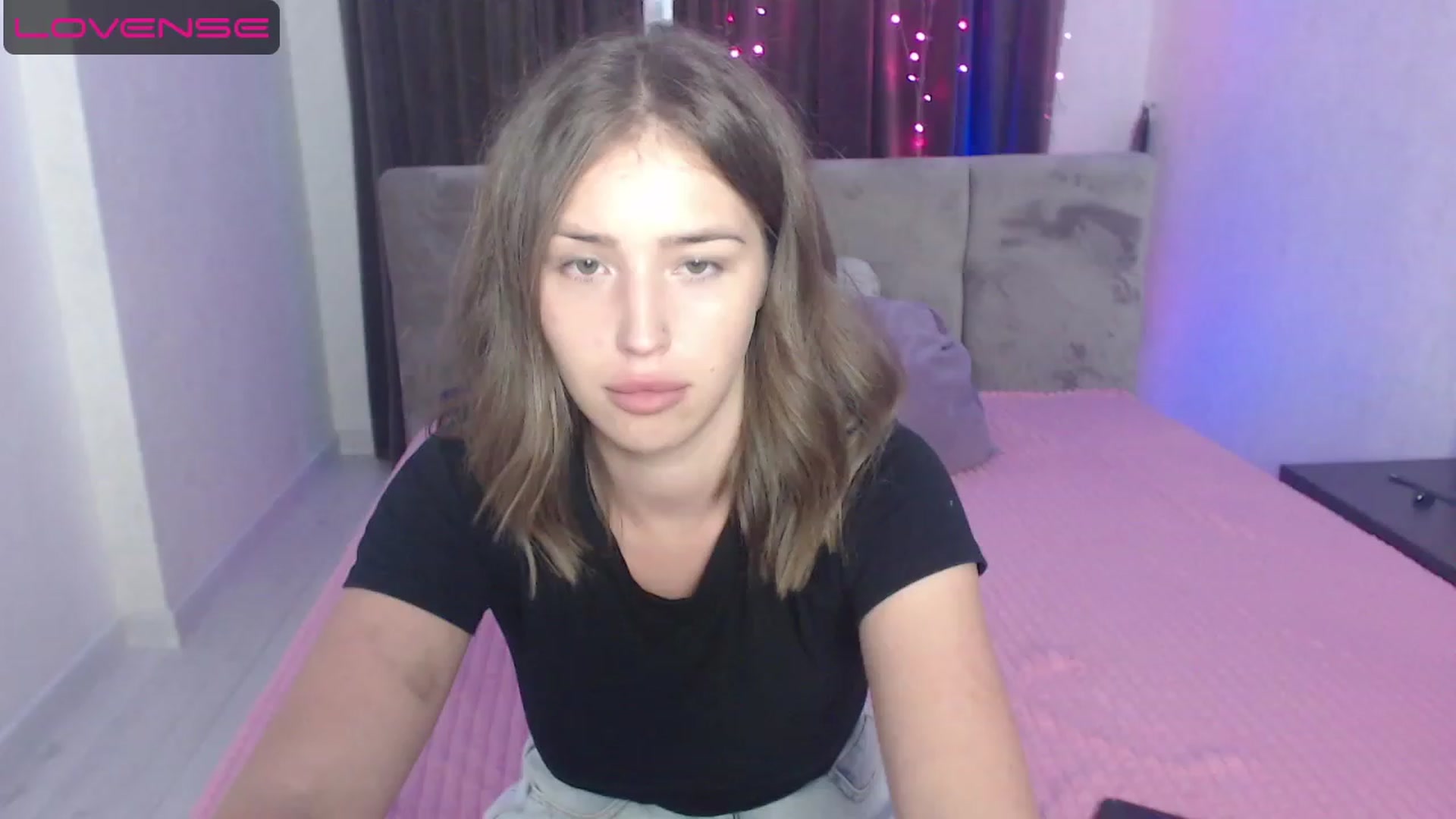 Gallery image thumbnail from AnyaGrey9's myfreecams stream on, 08/04/2023, 16:27 image 5 of 20