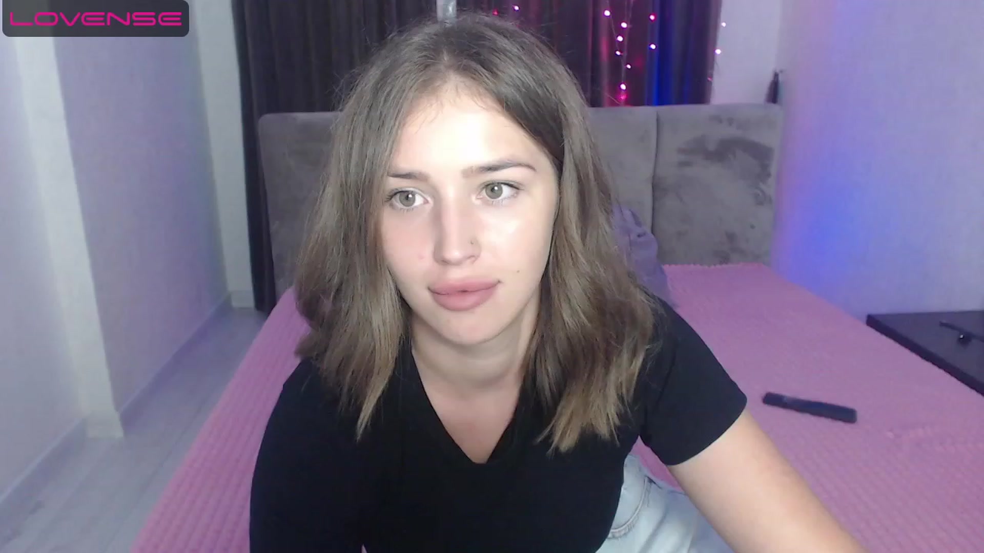 Gallery image thumbnail from AnyaGrey9's myfreecams stream on, 08/04/2023, 16:27 image 19 of 20