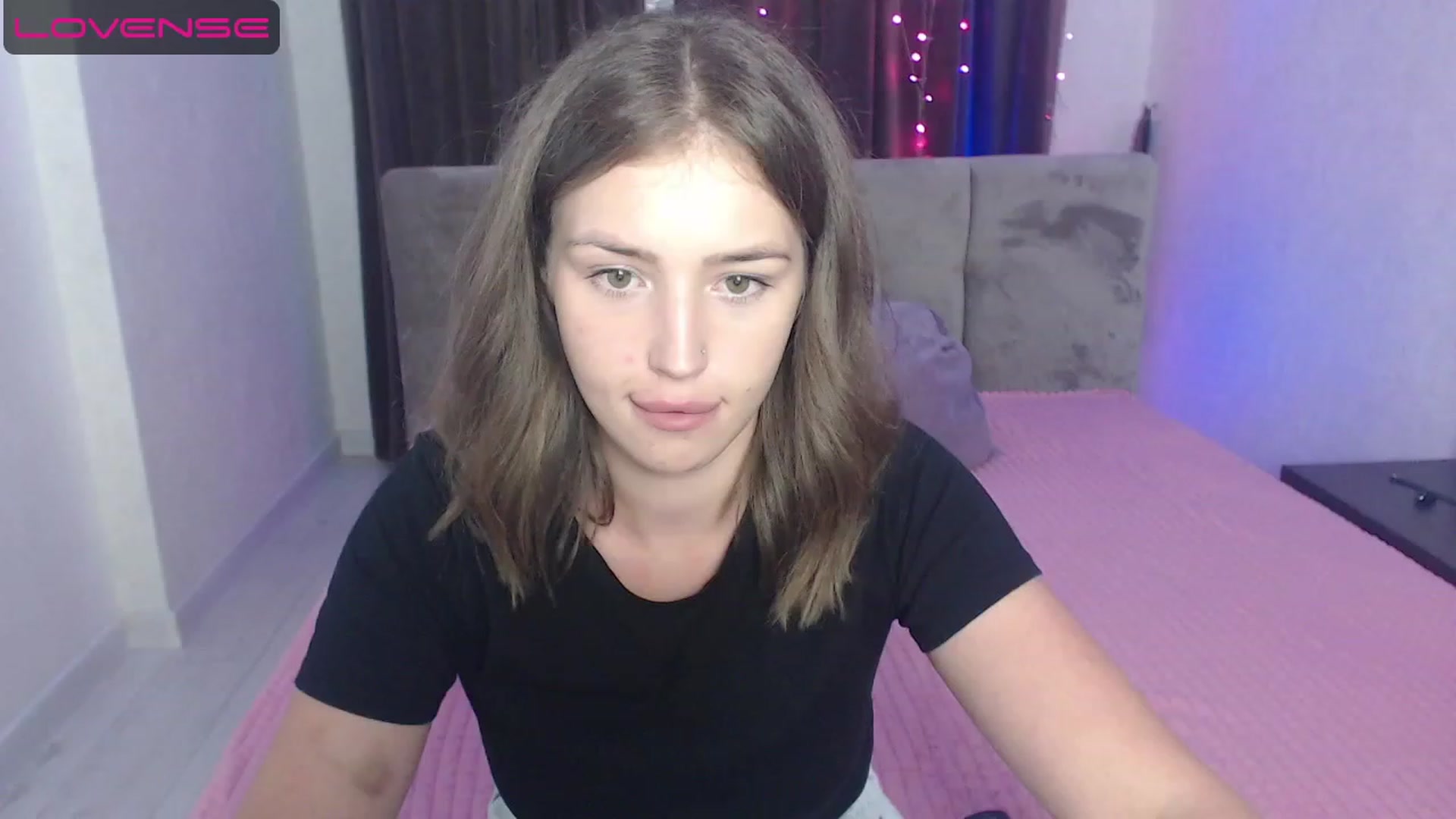 Gallery image thumbnail from AnyaGrey9's myfreecams stream on, 08/04/2023, 16:27 image 16 of 20