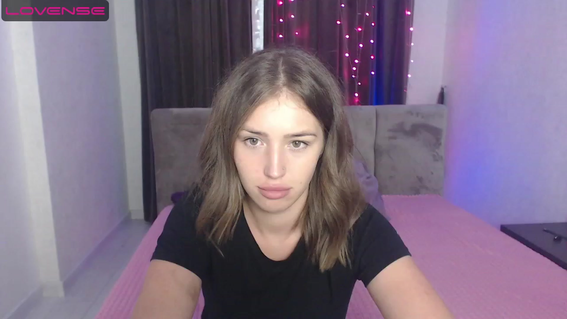 Gallery image thumbnail from AnyaGrey9's myfreecams stream on, 08/04/2023, 16:27 image 3 of 20