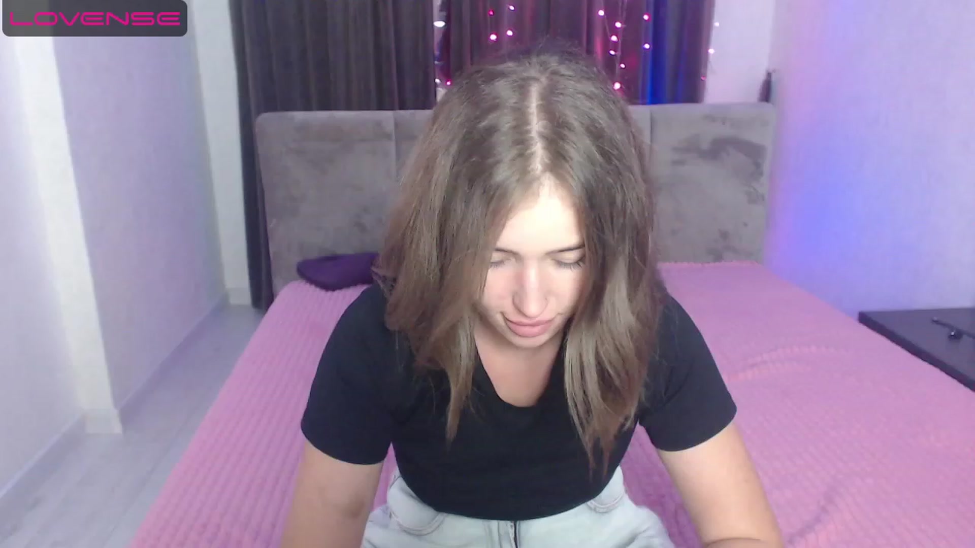 Gallery image thumbnail from AnyaGrey9's myfreecams stream on, 08/04/2023, 18:06 image 6 of 20