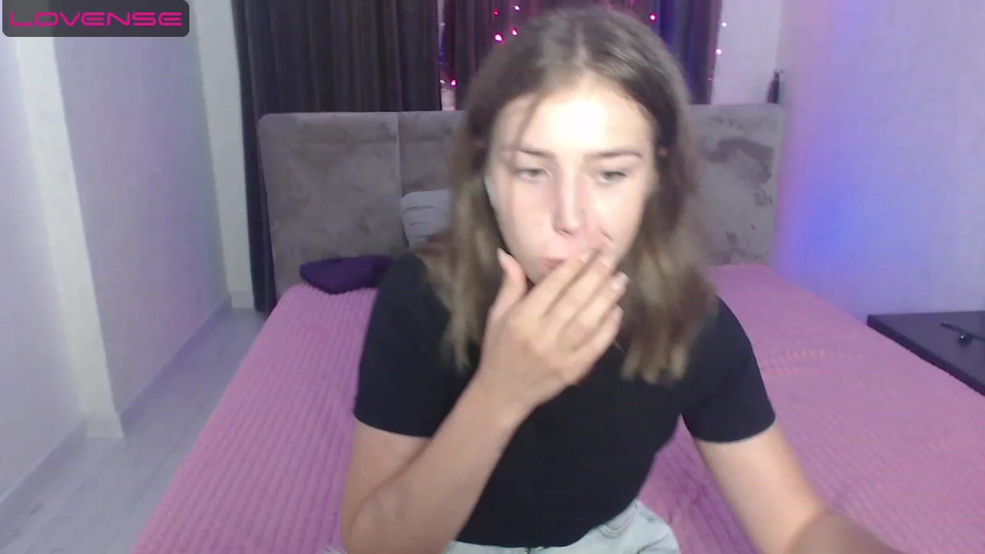 Gallery image thumbnail from AnyaGrey9's myfreecams stream on, 08/04/2023, 18:06 image 16 of 20