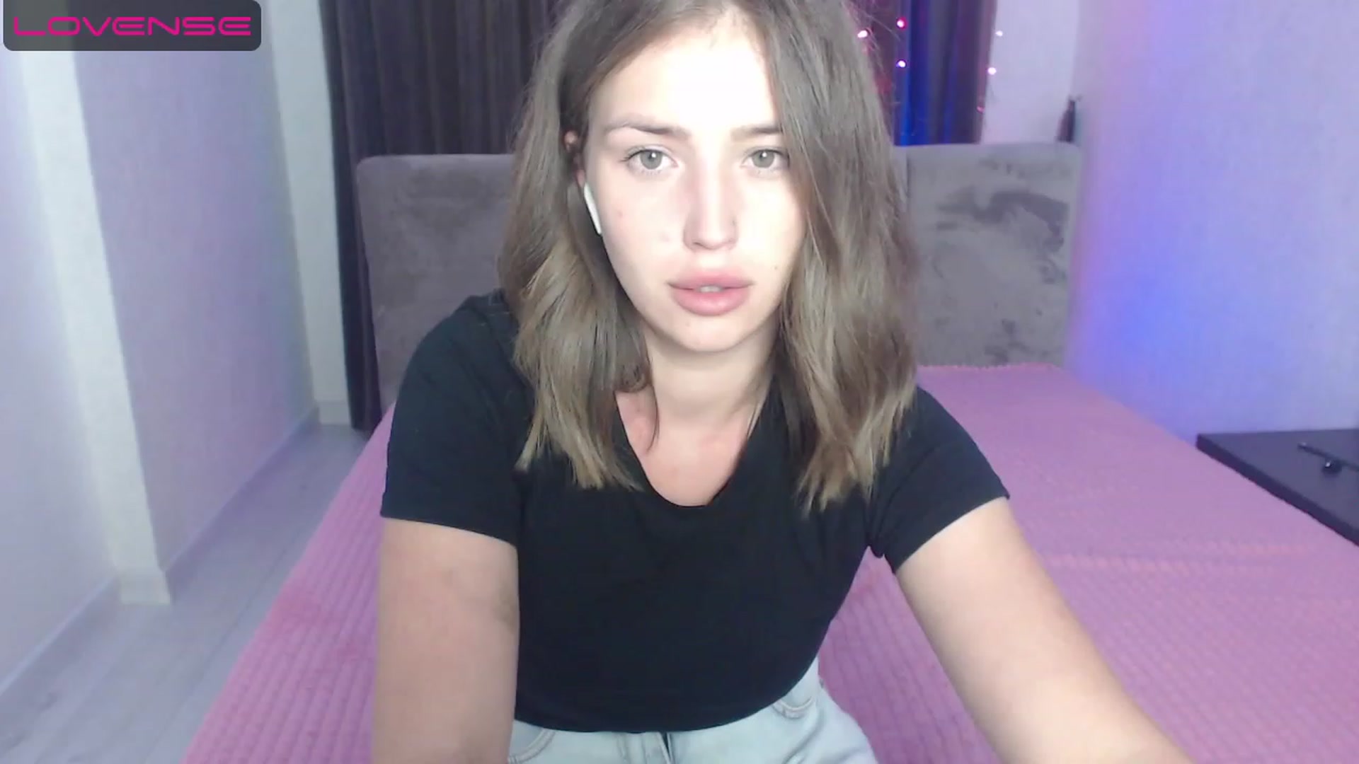 Gallery image thumbnail from AnyaGrey9's myfreecams stream on, 08/04/2023, 18:33 image 5 of 20