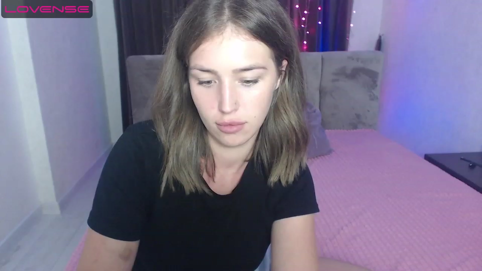 Gallery image thumbnail from AnyaGrey9's myfreecams stream on, 08/04/2023, 18:33 image 16 of 20
